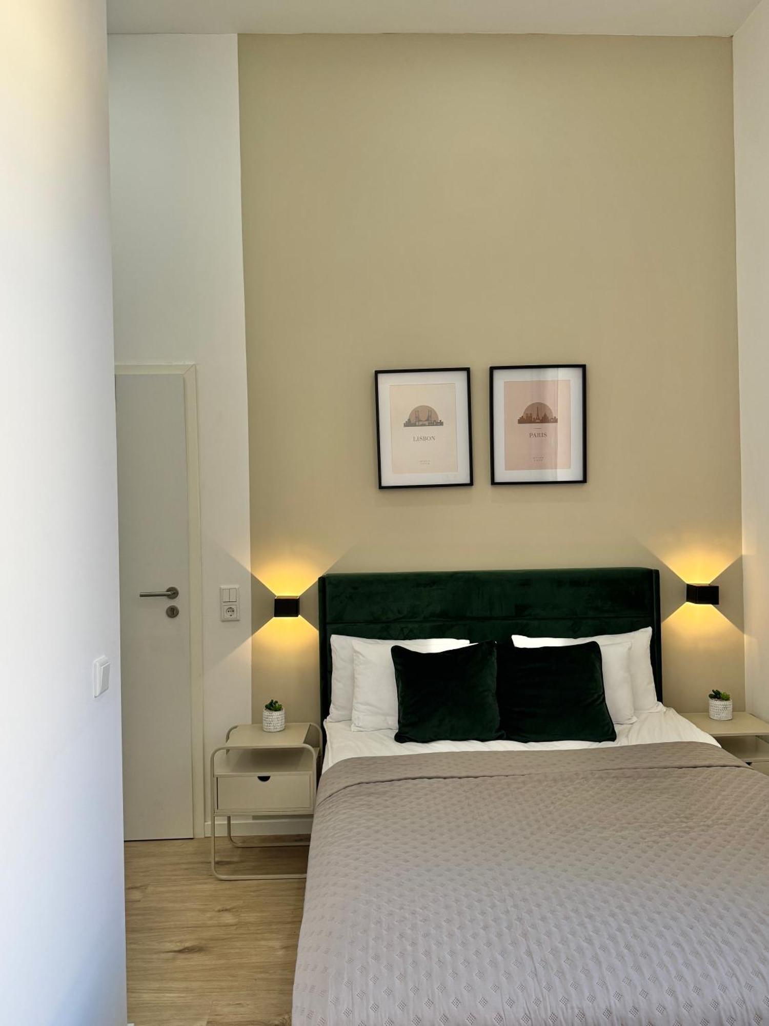 Heaven Homes - Doppelzimmer Mit Eigenem Bad Düsseldorf Exteriör bild