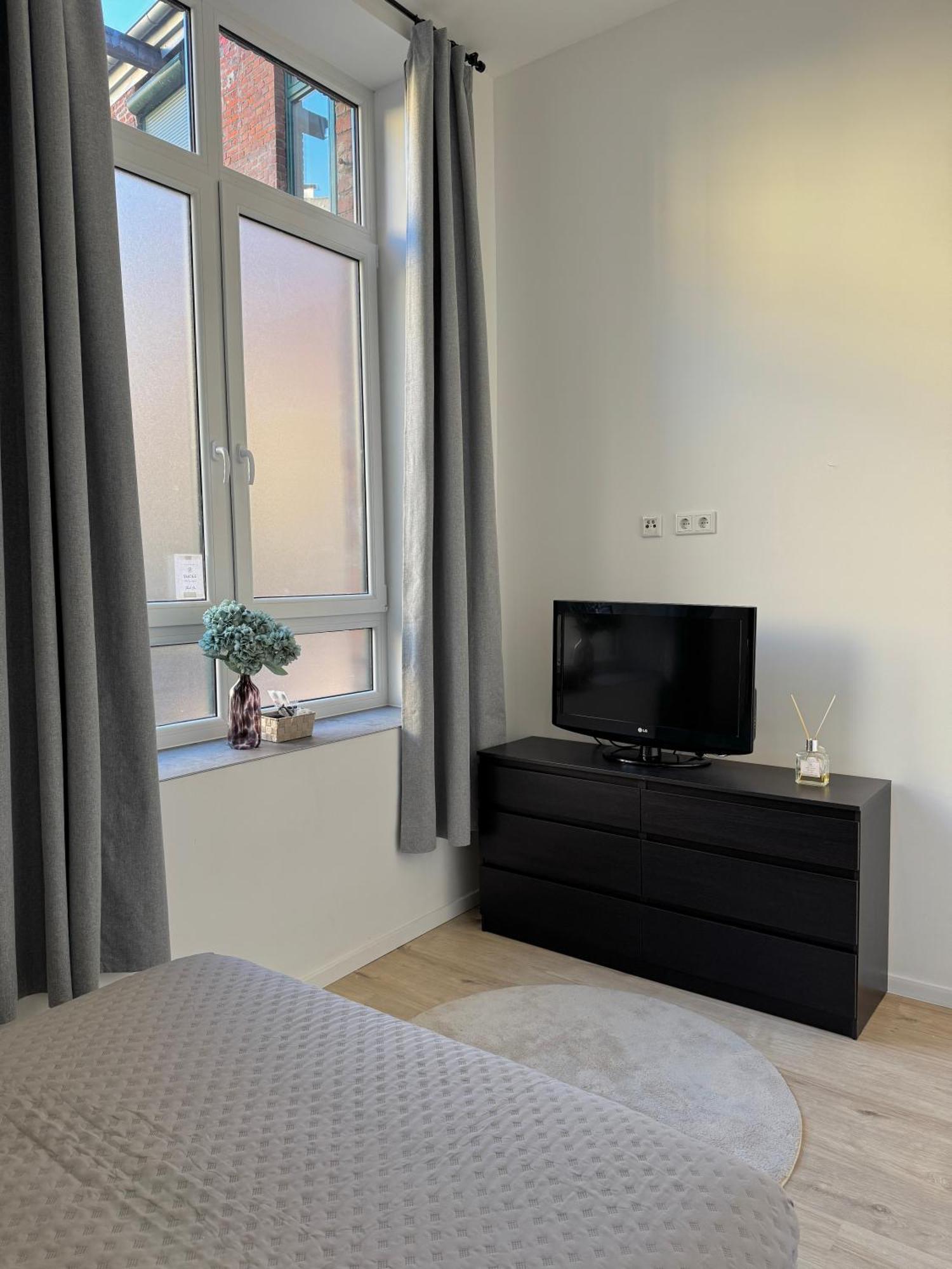 Heaven Homes - Doppelzimmer Mit Eigenem Bad Düsseldorf Exteriör bild
