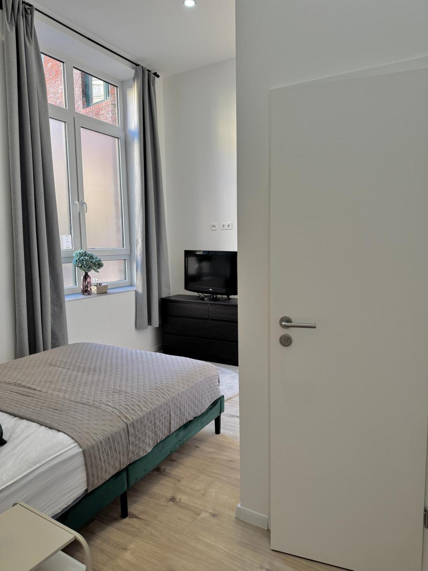 Heaven Homes - Doppelzimmer Mit Eigenem Bad Düsseldorf Exteriör bild